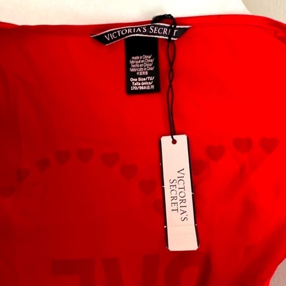 NWT Victoria’s Secret “LOVE” satin robe - Picture 6 of 6
